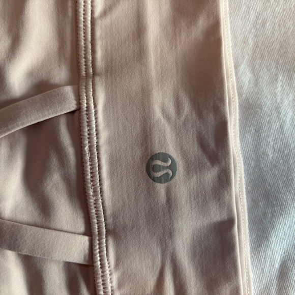 Lululemon Long Line Energy Bra in Blush Nude Size 8 - Picture 7 of 10